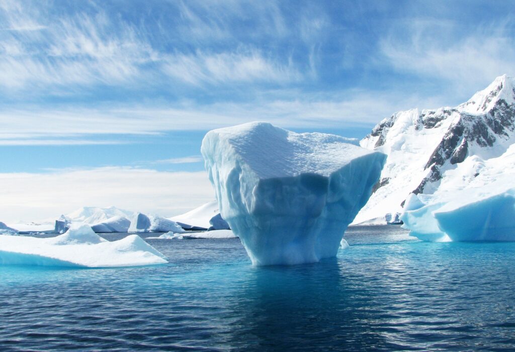 sea kayaking Antarctica 
