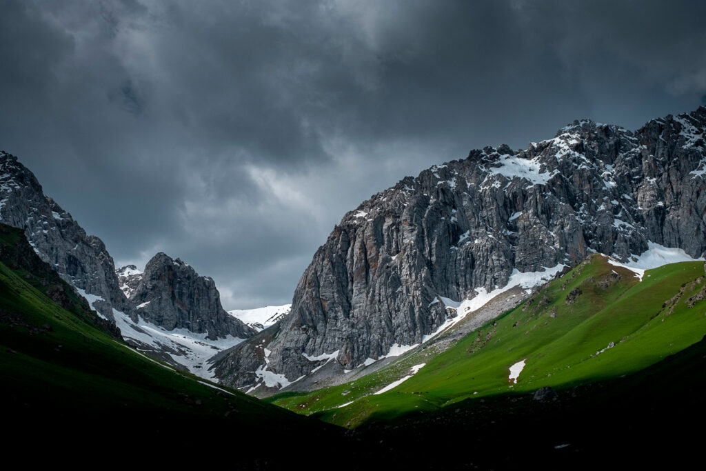 pamir mountains horse trek