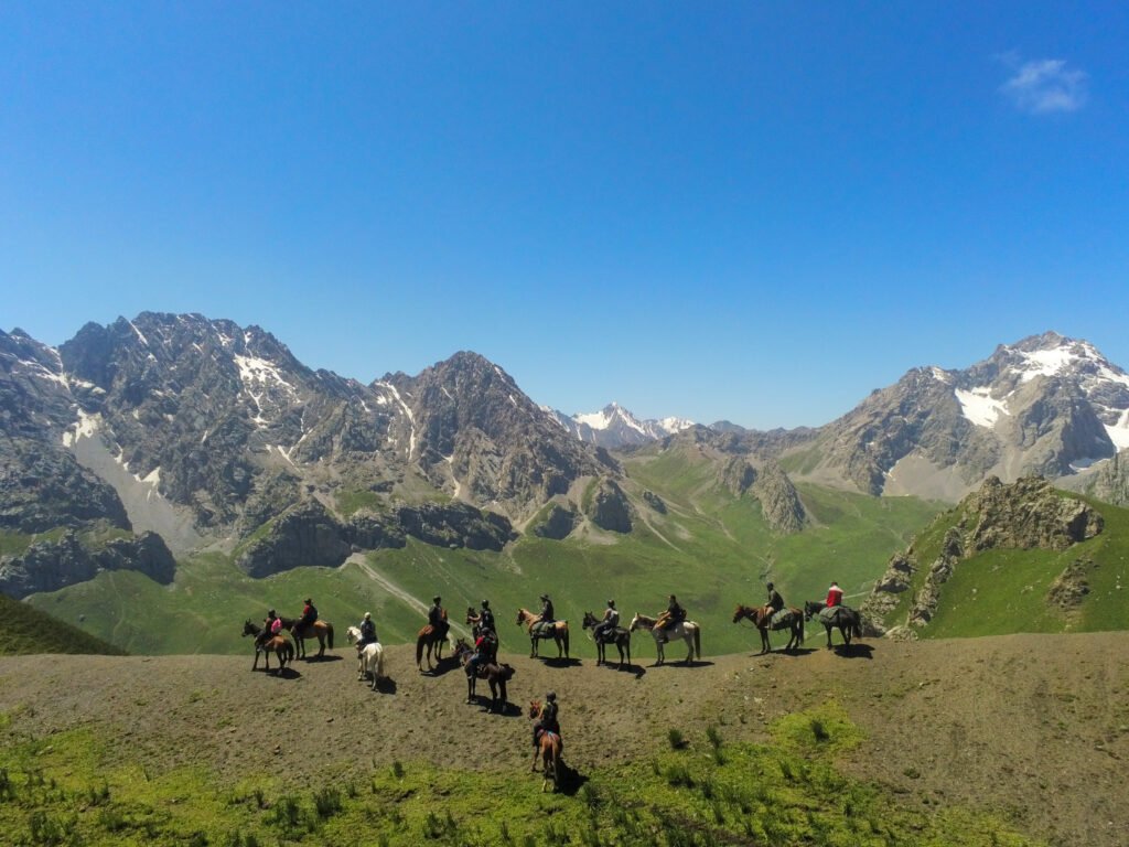 horse trekking Kyrgyzstan